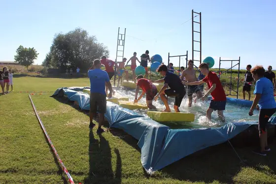 Grupo en las instalaciones